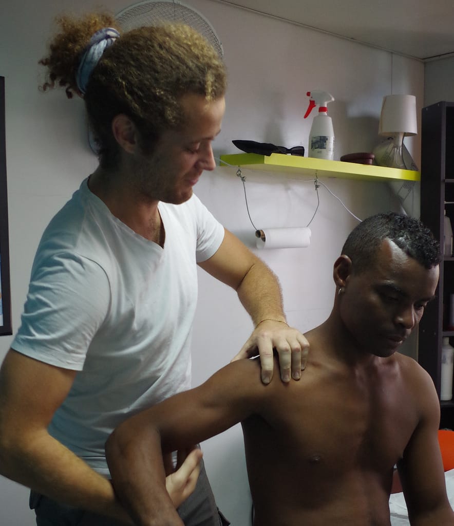 18a359_bcb6d3cbfcf84fbb85798673fda9543f~mv2_d_1711_1981_s_2